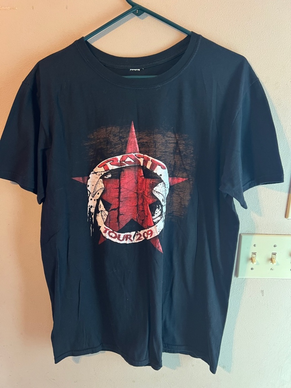 RATT BAND TEE BLACK SIZE LARGE